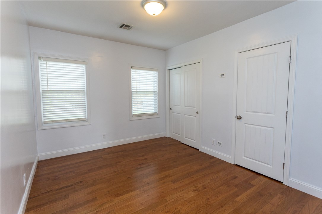 20 West View Street Warwick, RI 02889 - Photo 11 of 38