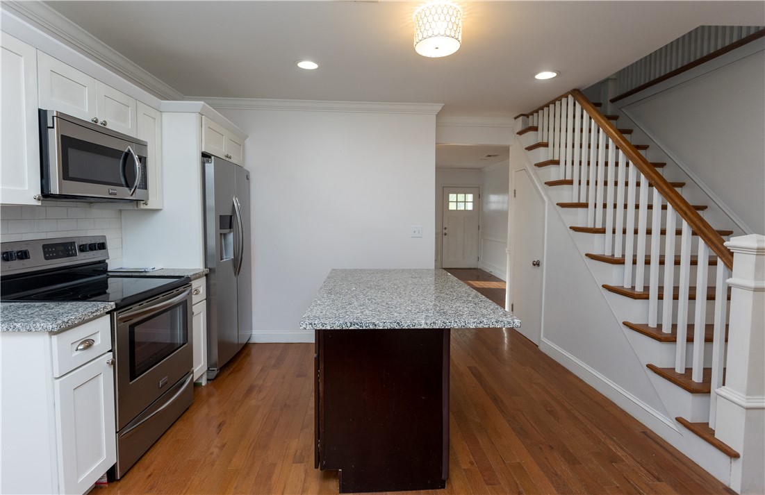 20 West View Street Warwick, RI 02889 - Photo 17 of 38