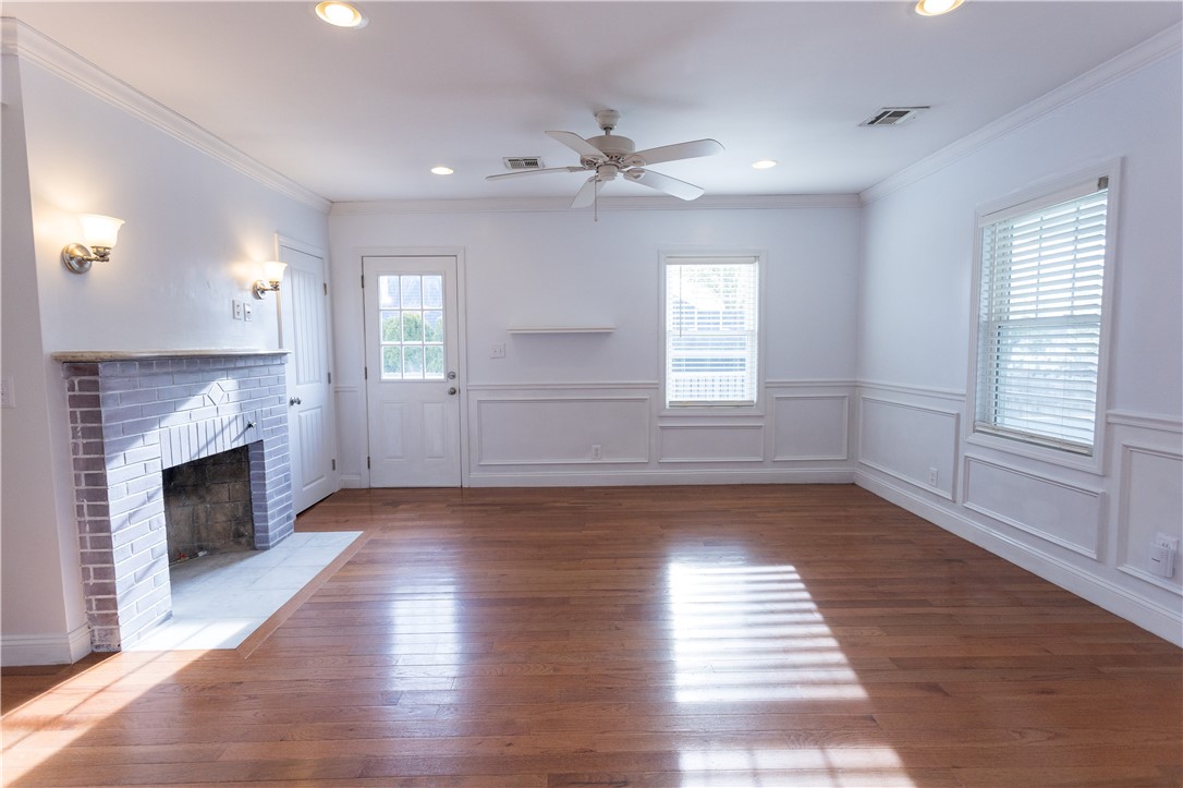 20 West View Street Warwick, RI 02889 - Photo 7 of 38