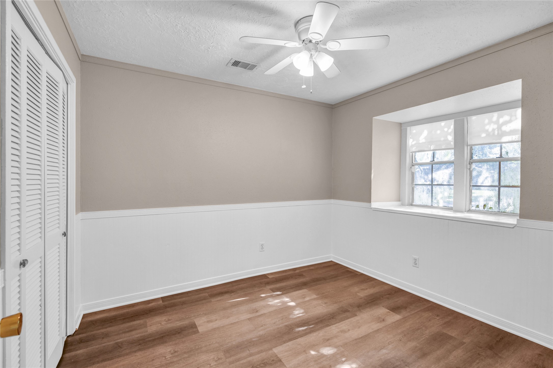 16 Ranch House Loop Angleton, TX 77515 - Photo 19 of 34 Gallery Image 19