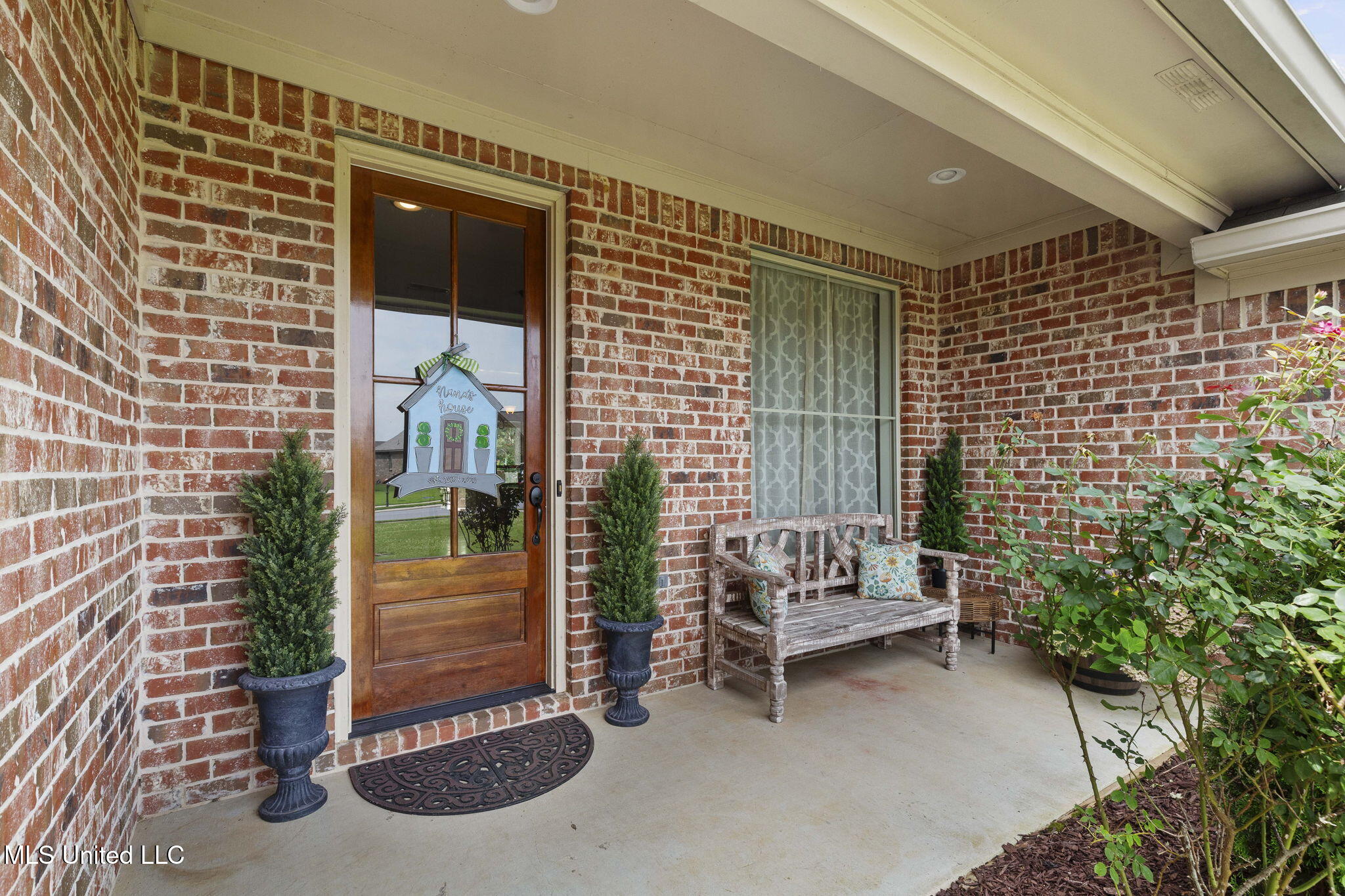 136 Greenfield Ridge Drive Brandon, MS 39042 - Photo 5 of 49 5-web-or-mls-136 Greenfield Ridge-5
