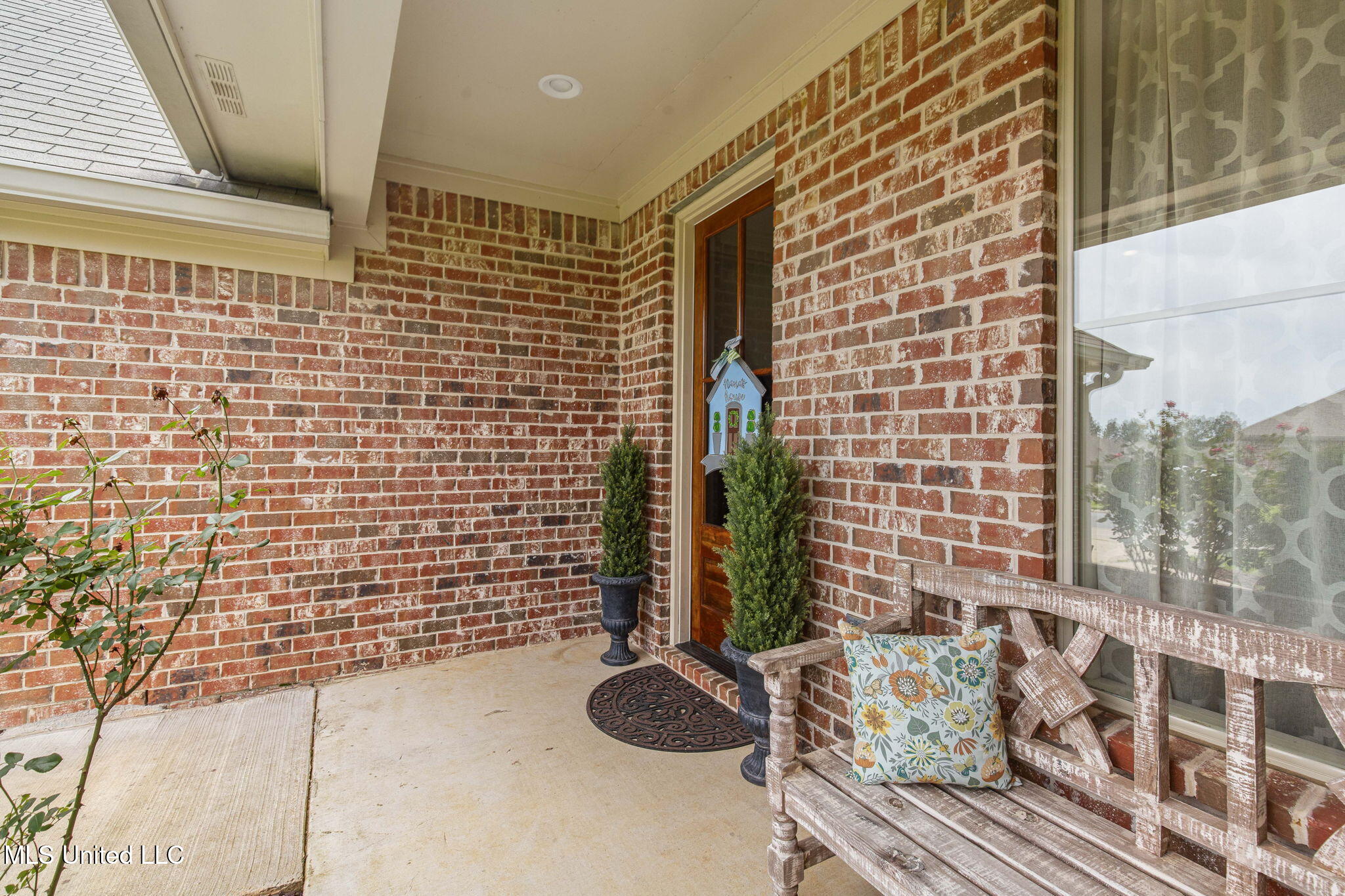 136 Greenfield Ridge Drive Brandon, MS 39042 - Photo 6 of 49 6-web-or-mls-136 Greenfield Ridge-6