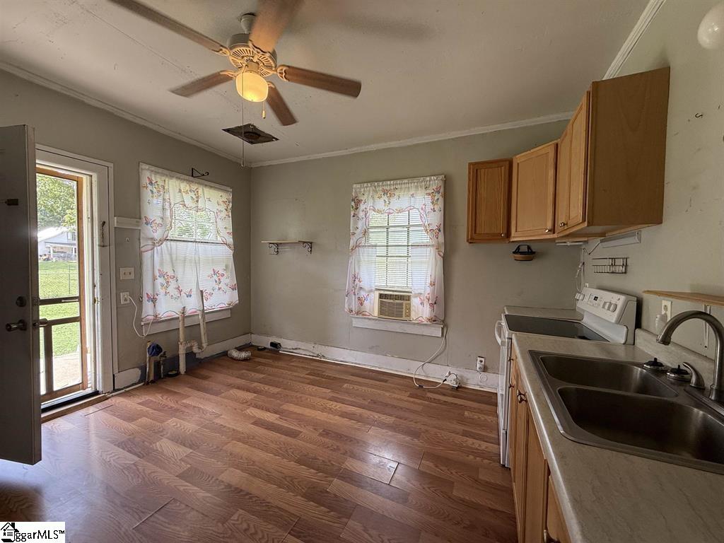 184 Cypress Street Clinton, SC 29325 - Photo 9 of 15 Gallery Image 9