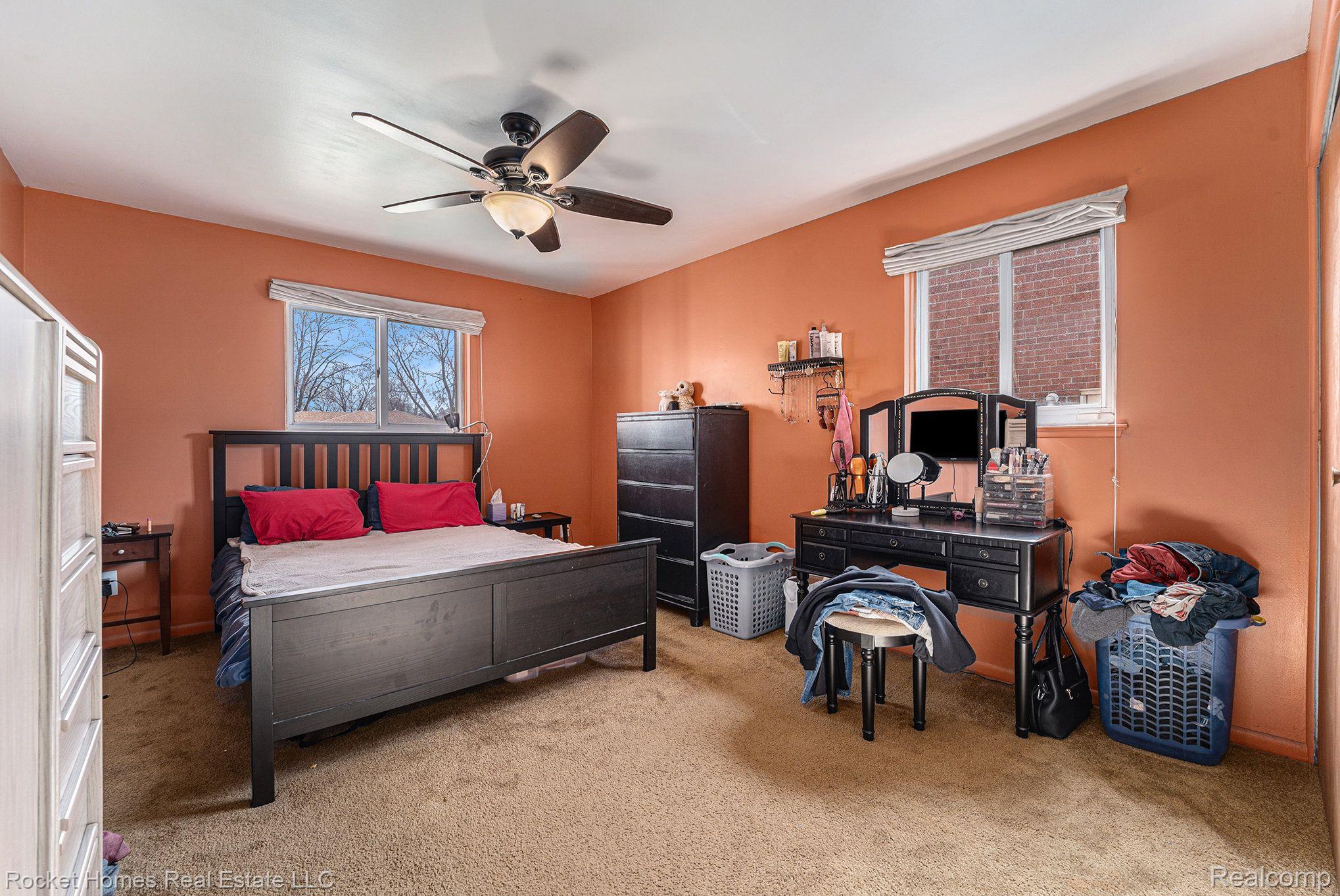 32163 Kelly Road Fraser, MI 48026 - Photo 15 of 26 Gallery Image 15
