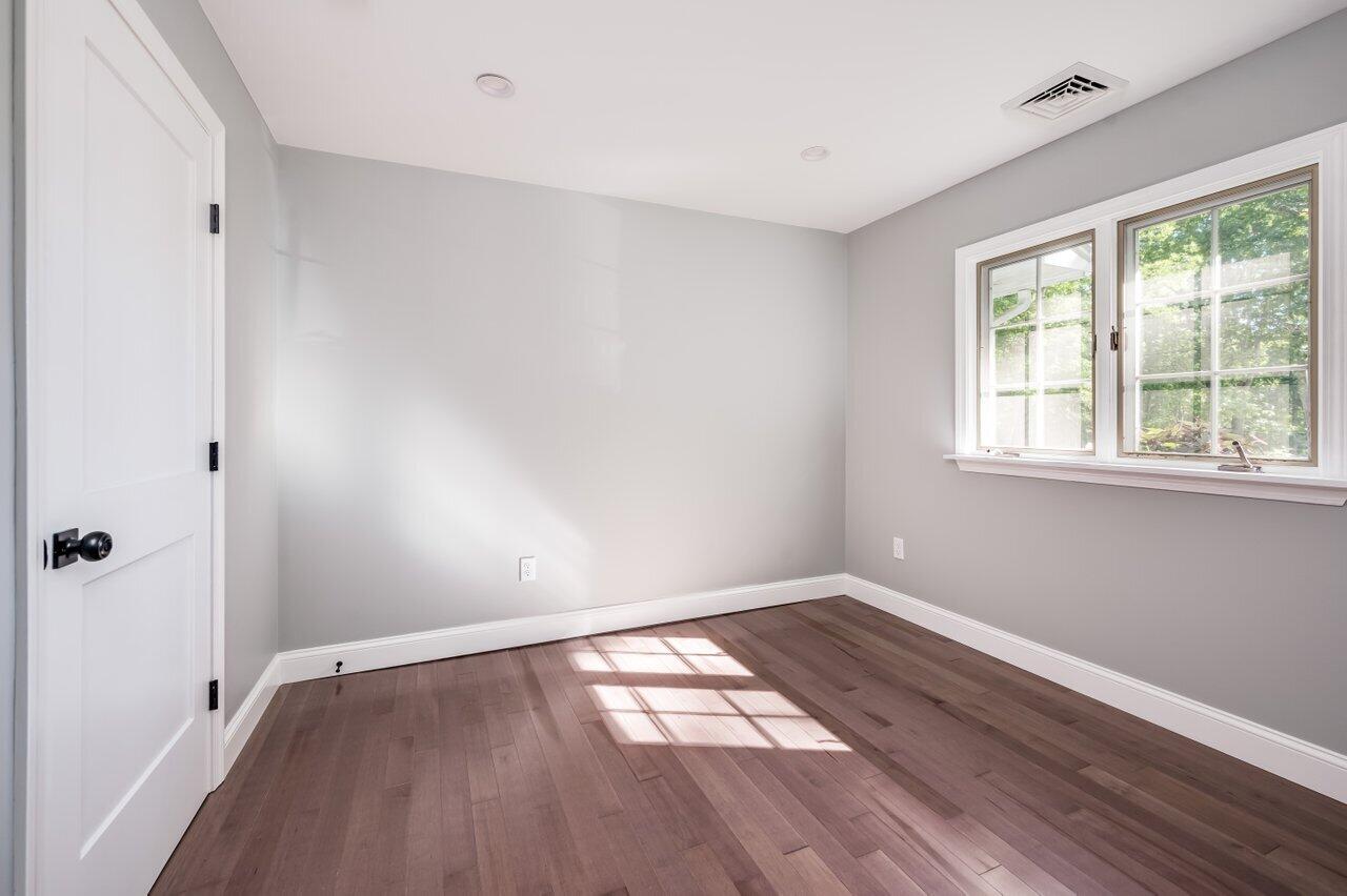 200 Shore Road Cape Neddick, ME 03902 - Photo 21 of 35 16