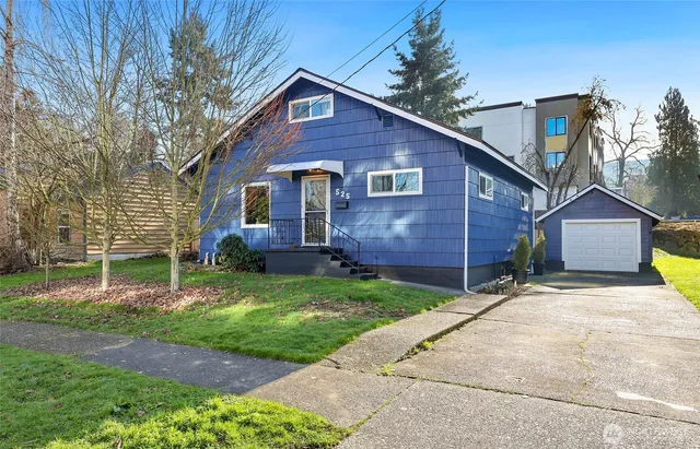 $460,000 | 525 12th Avenue Southeast, Olympia, WA 98501