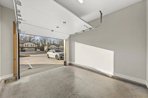 $800,000 | 283 Smithson Lane, Clarksville, TN 37040