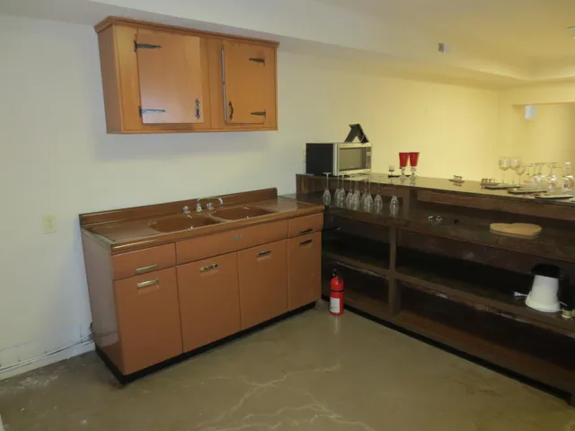 $2,600 | 785 East Massachusetts Avenue, Southern Pines, NC 28387