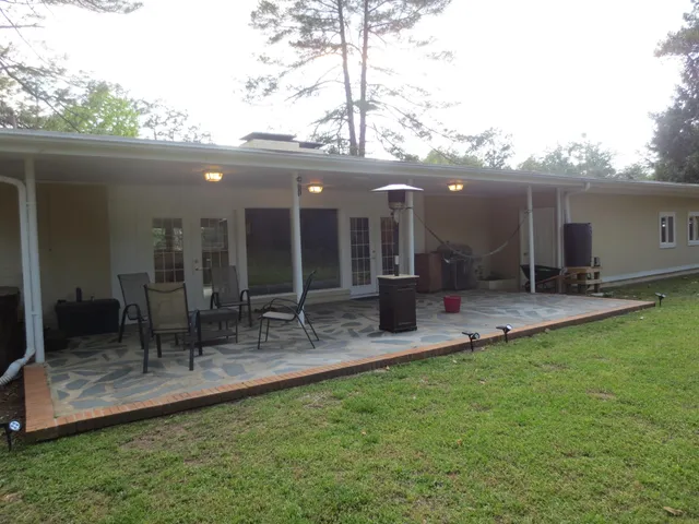$2,600 | 785 East Massachusetts Avenue, Southern Pines, NC 28387