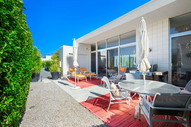 $4,500 | 800 East La Verne Way, Palm Springs, CA 92264