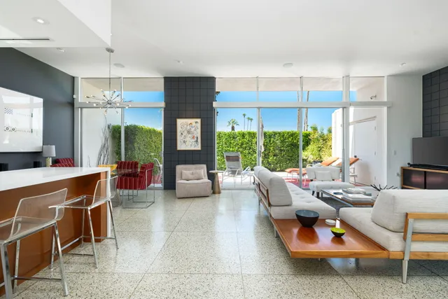 $4,500 | 800 East La Verne Way, Palm Springs, CA 92264