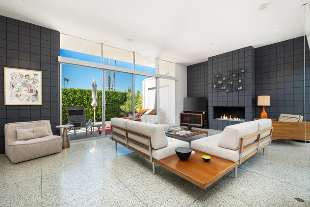 $4,500 | 800 East La Verne Way, Palm Springs, CA 92264