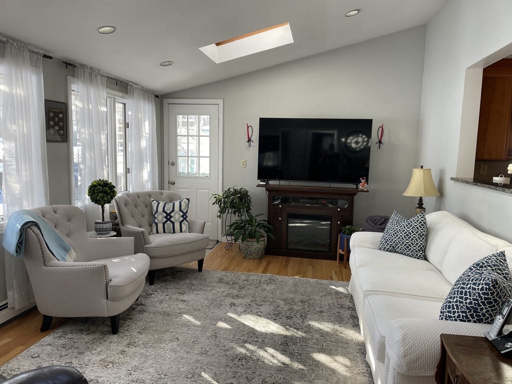 255 River Street Braintree, MA 02184 - Photo 9 of 14