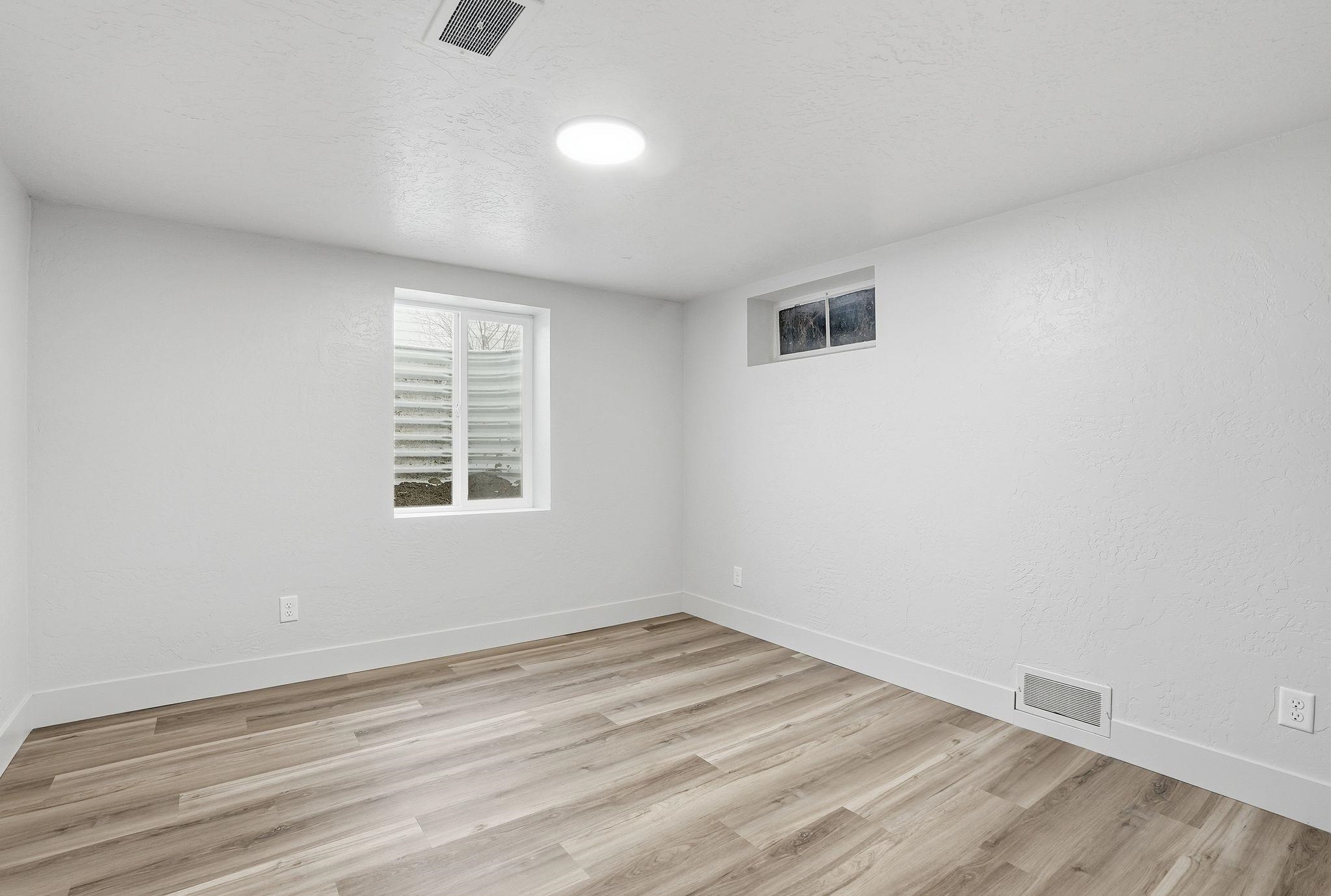 3027 West Rowan Avenue Spokane, WA 99205 - Photo 17 of 26