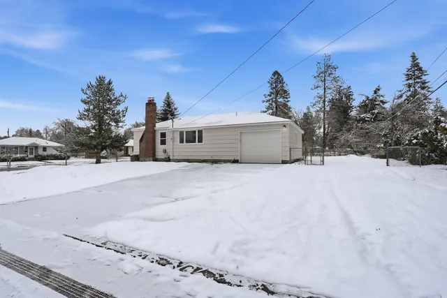 $377,500 | 3027 West Rowan Avenue, Spokane, WA 99205