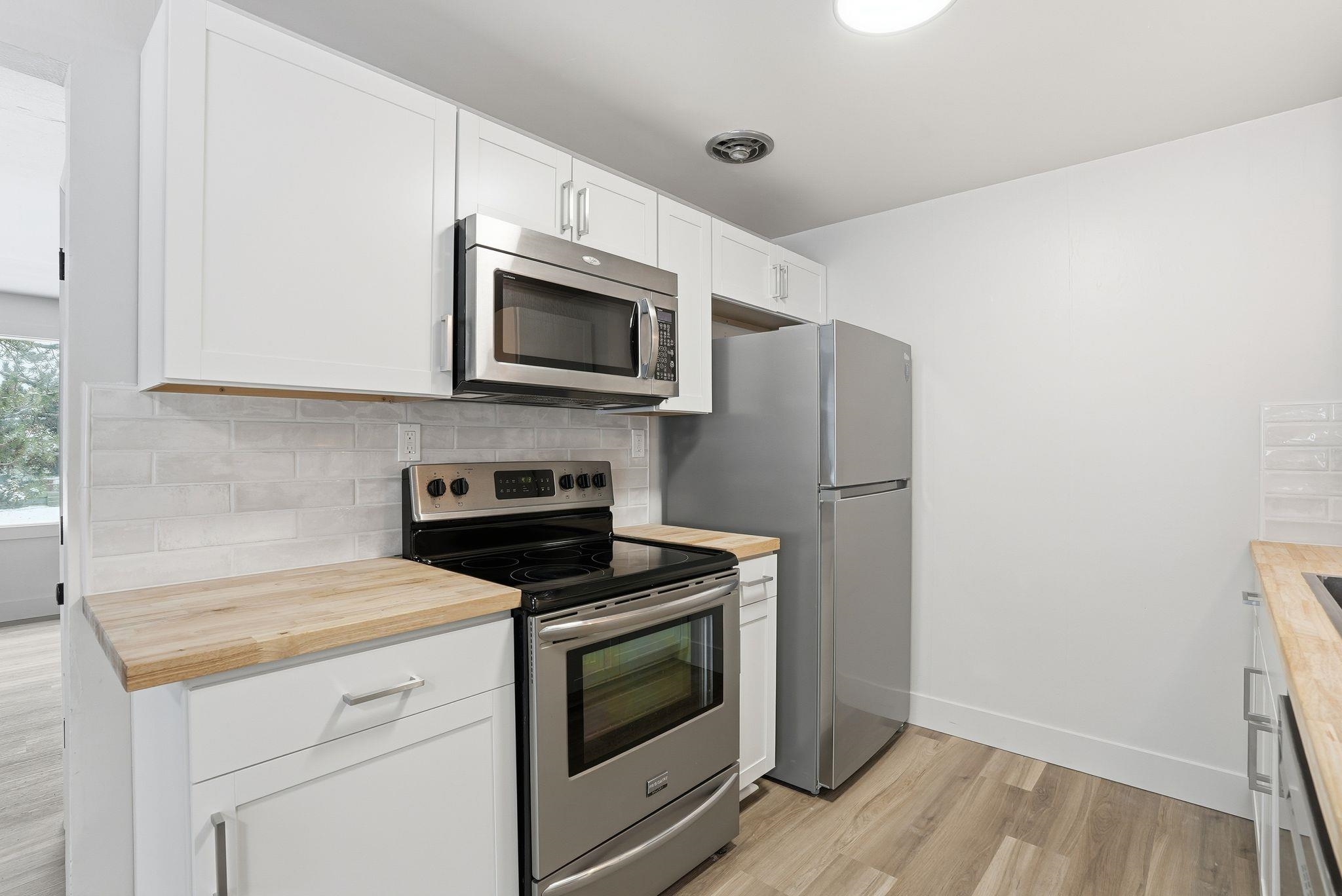 3027 West Rowan Avenue Spokane, WA 99205 - Photo 7 of 26