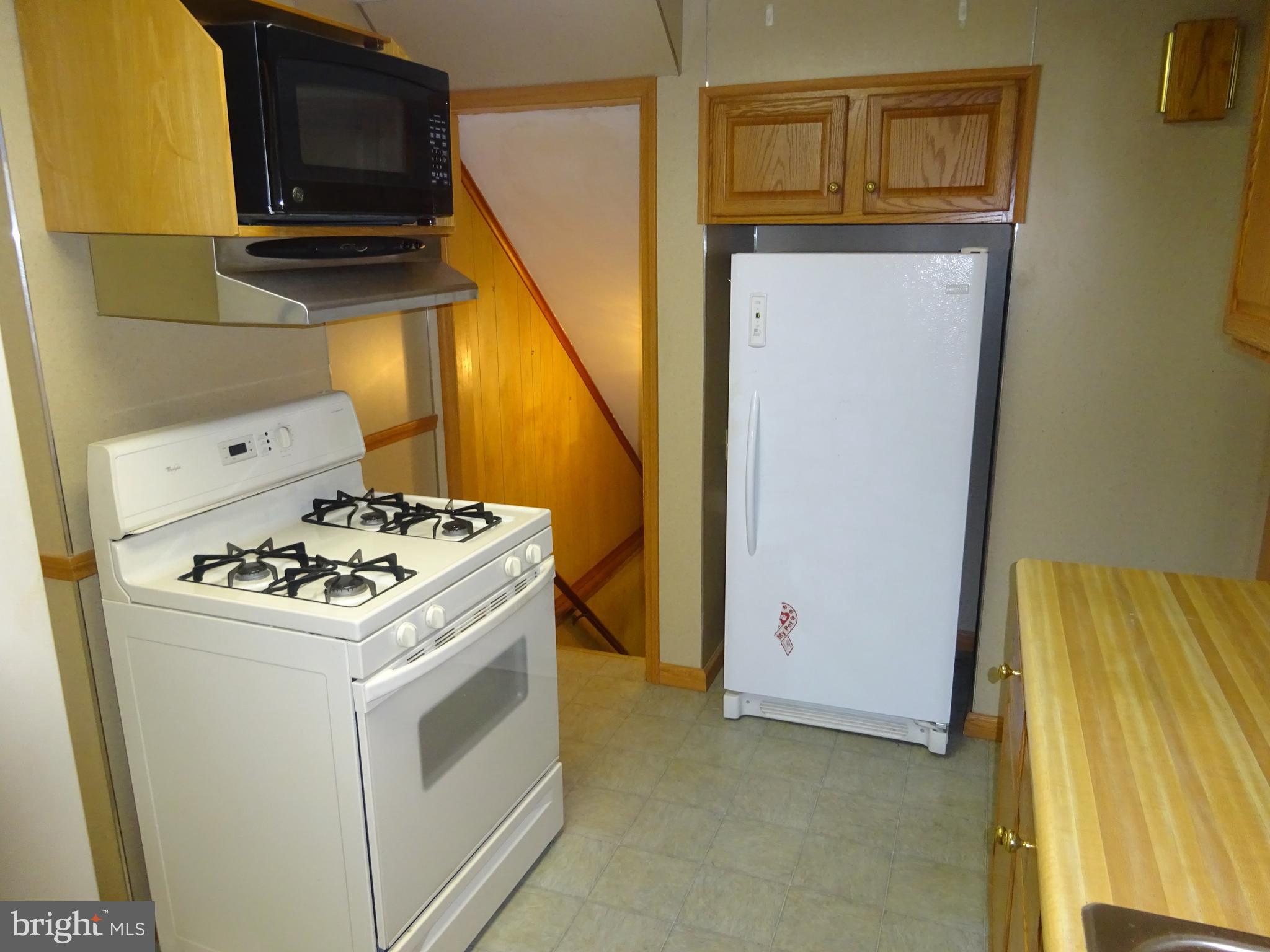 1106 Gregg Avenue Reading, PA 19607 - Photo 6 of 34 Kitchen