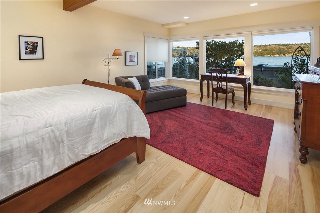 12720 Riviera Place Northeast Seattle, WA 98125 - Photo 18 of 23