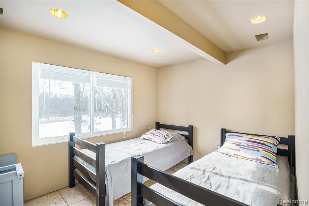 4661 Sheridan Road Vassar, MI 48768 - Photo 7 of 20