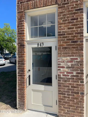 $1,400 | 843 Forsyth Street, Macon, GA 31201