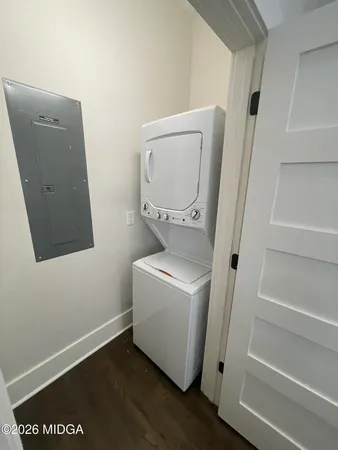 $1,400 | 843 Forsyth Street, Macon, GA 31201