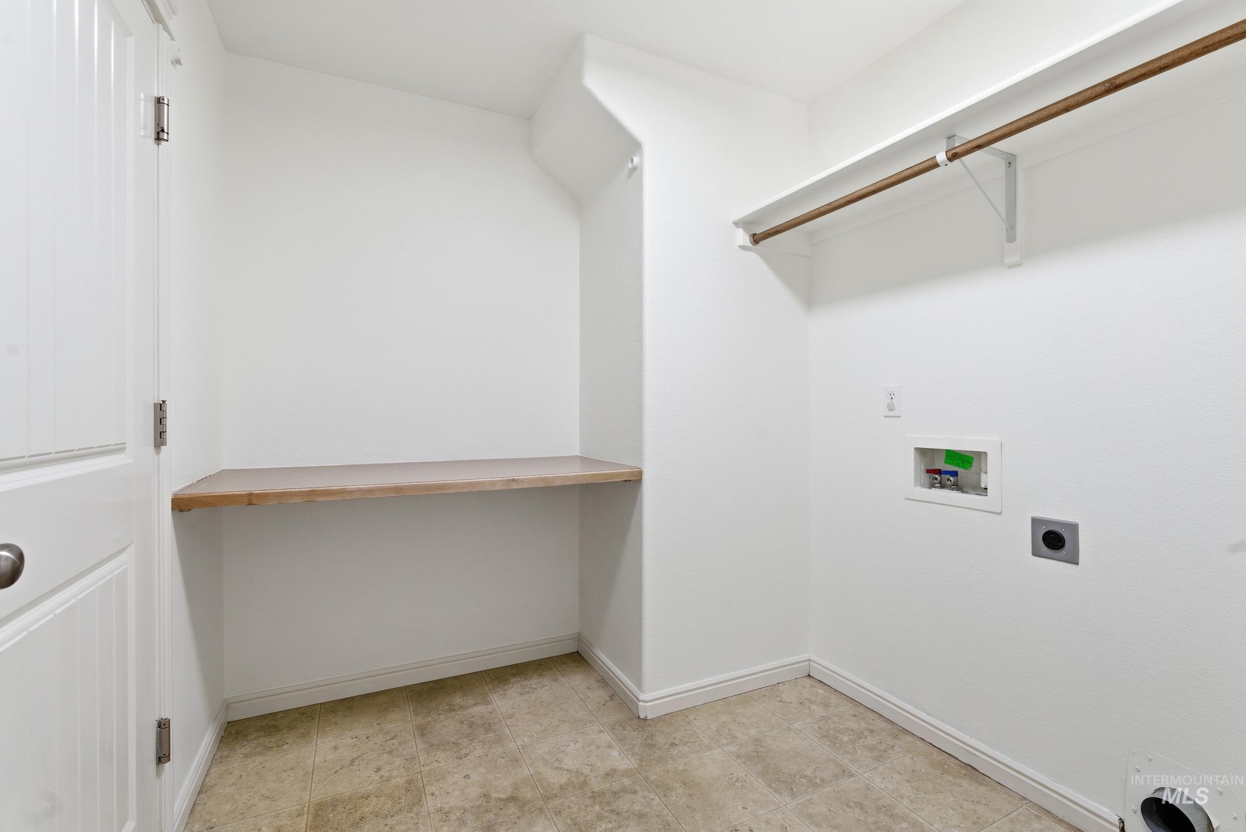 1133 North Powder River Drive Middleton, ID 83644 - Photo 22 of 33 Washroom featuring hookup for a washing machine and hookup for an electric dryer