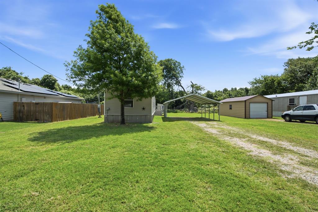 1684 Gale Drive Azle, TX 76020 - Photo 27 of 29