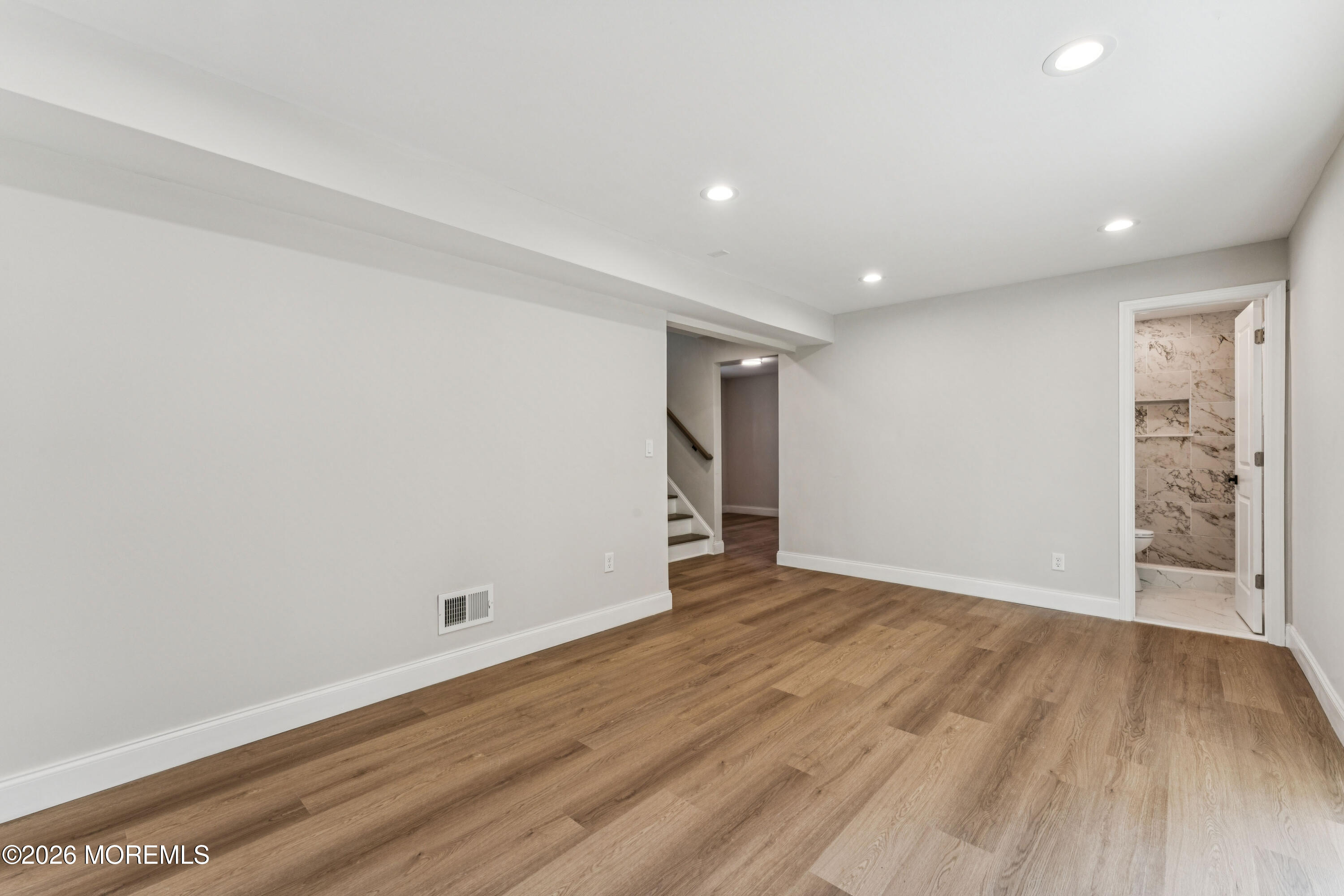 886 Raleigh Drive Toms River, NJ 08753 - Photo 25 of 43 photos_high_resolution_192Hommati