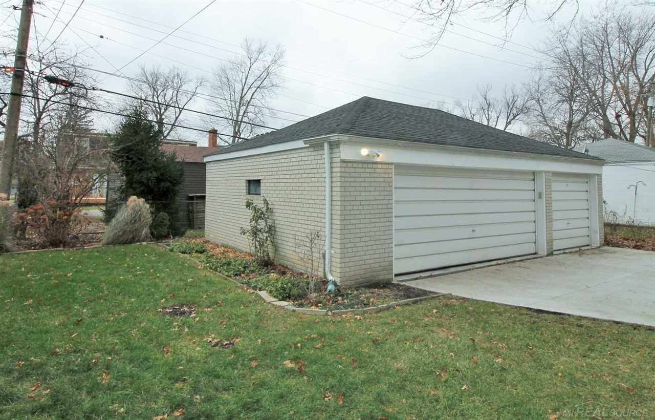 735 Harcourt Road, Unit 737 Grosse Pointe Park, MI 48230 - Photo 8 of 55