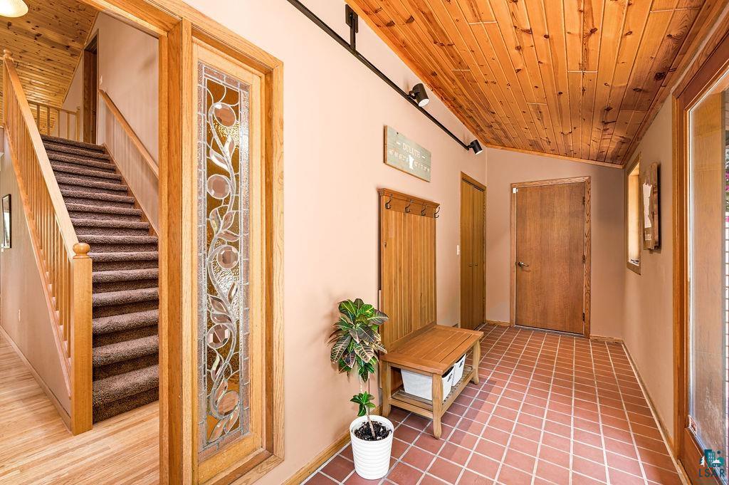 1901 Rice Lake Road Duluth, MN 55811 - Photo 3 of 50 Gallery Image 3