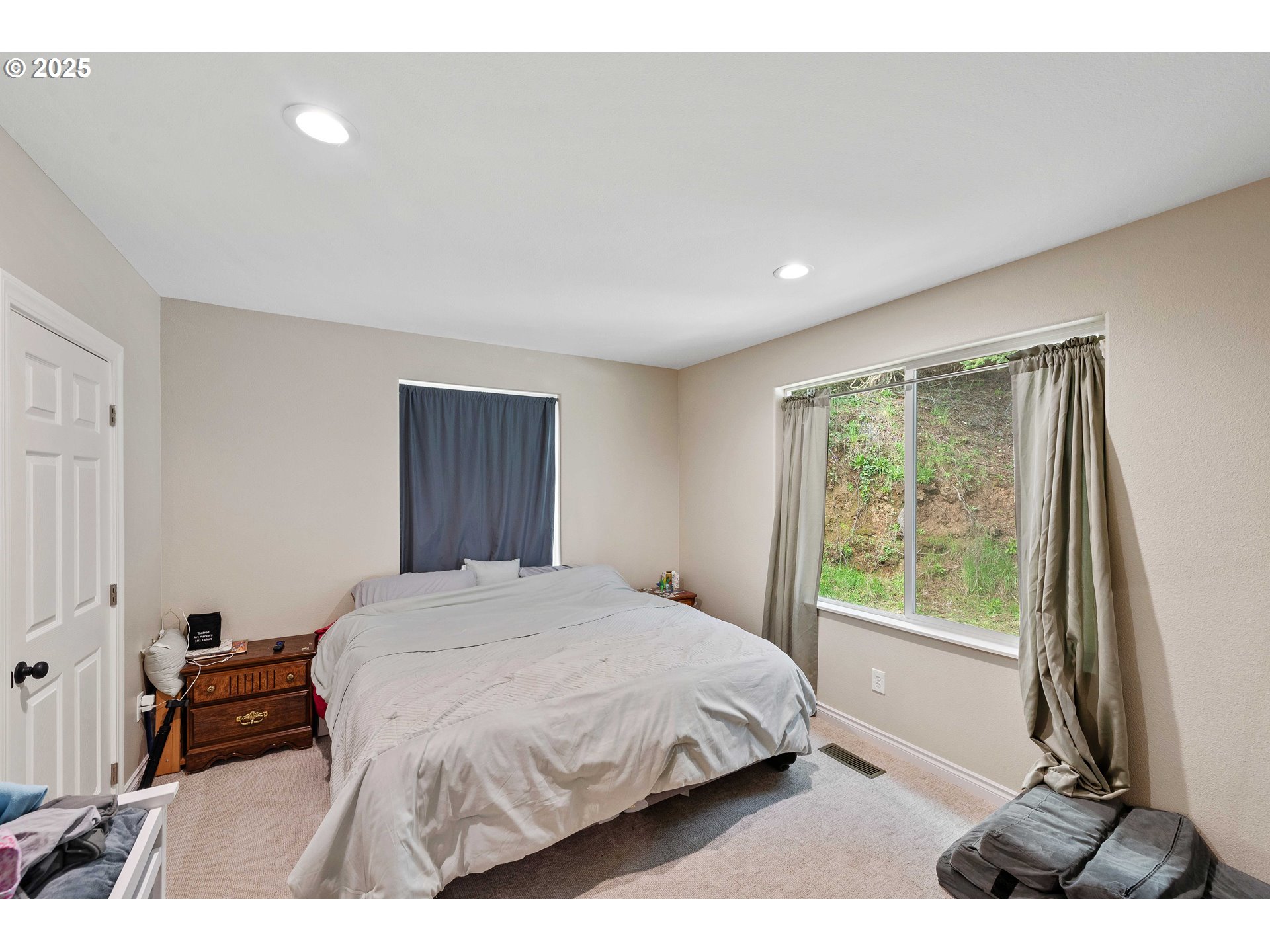 831 South 11th Street Coos Bay, OR 97420 - Photo 13 of 28 Bedroom, Primary