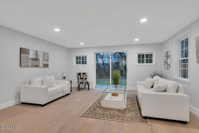 $489,900 | 2256 North Old Post Road, Schodack, NY 12033