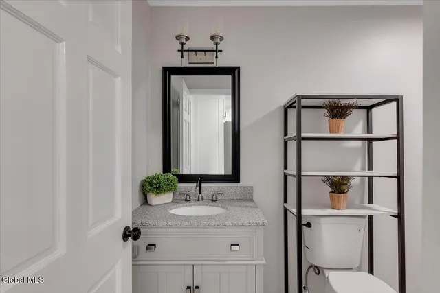 $485,000 | 2256 North Old Post Road, Schodack, NY 12033