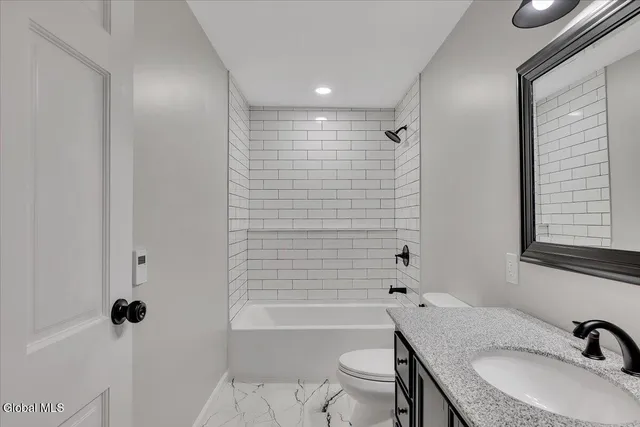 $485,000 | 2256 North Old Post Road, Schodack, NY 12033