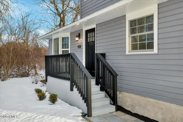 $485,000 | 2256 North Old Post Road, Schodack, NY 12033