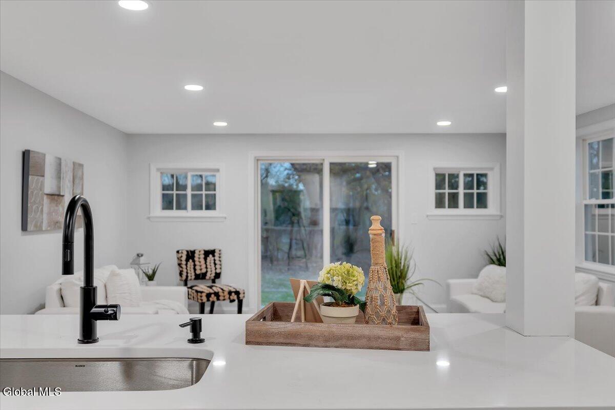 2256 North Old Post Road Schodack, NY 12033 - Photo 9 of 63 12-P1604043