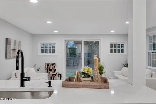 $489,900 | 2256 North Old Post Road, Schodack, NY 12033