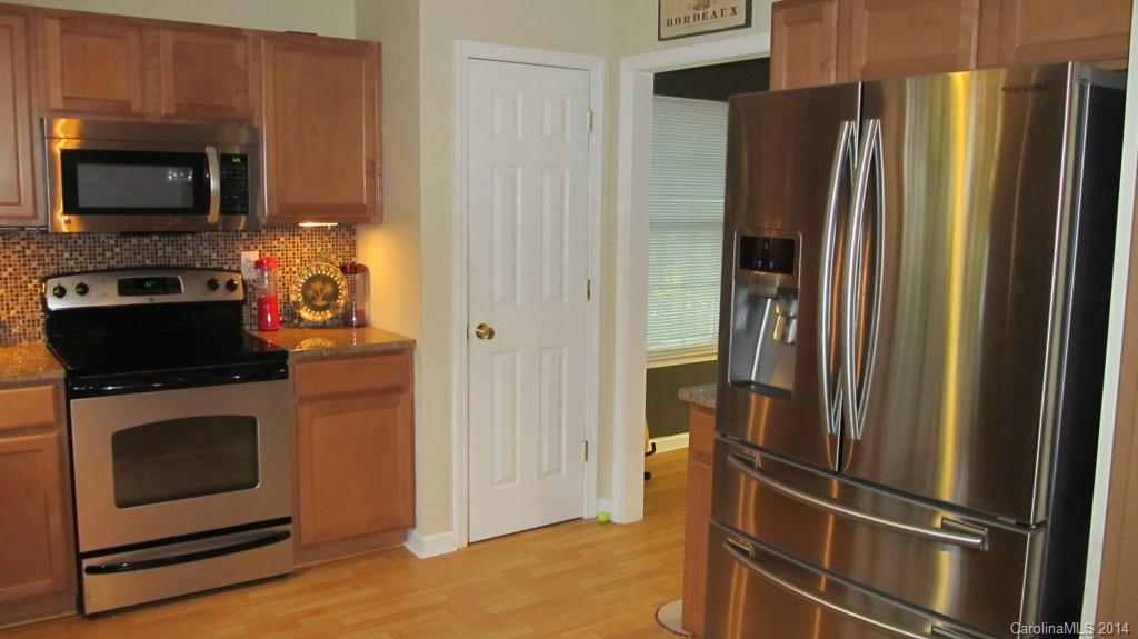1608 Flagsworth Road, Unit 225 Clover, SC 29710 - Photo 11 of 23 Gallery Image 11