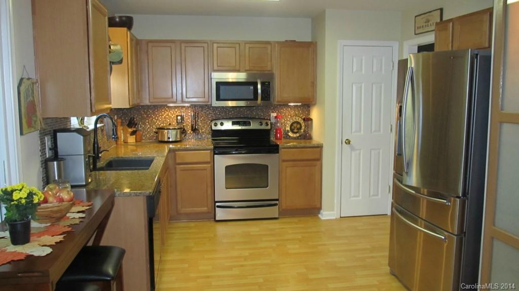 1608 Flagsworth Road, Unit 225 Clover, SC 29710 - Photo 9 of 23 Gallery Image 9
