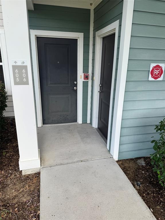 2460 Ann Rou Road, Unit 606 Tavares, FL 32778 - Photo 2 of 18