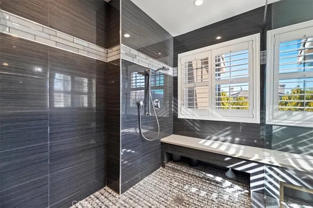 a view of a backyard with sitting area