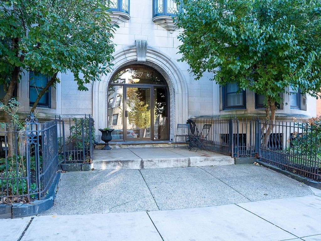 857 Beacon Street, Unit 41 Boston, MA 02215 - Photo 11 of 11