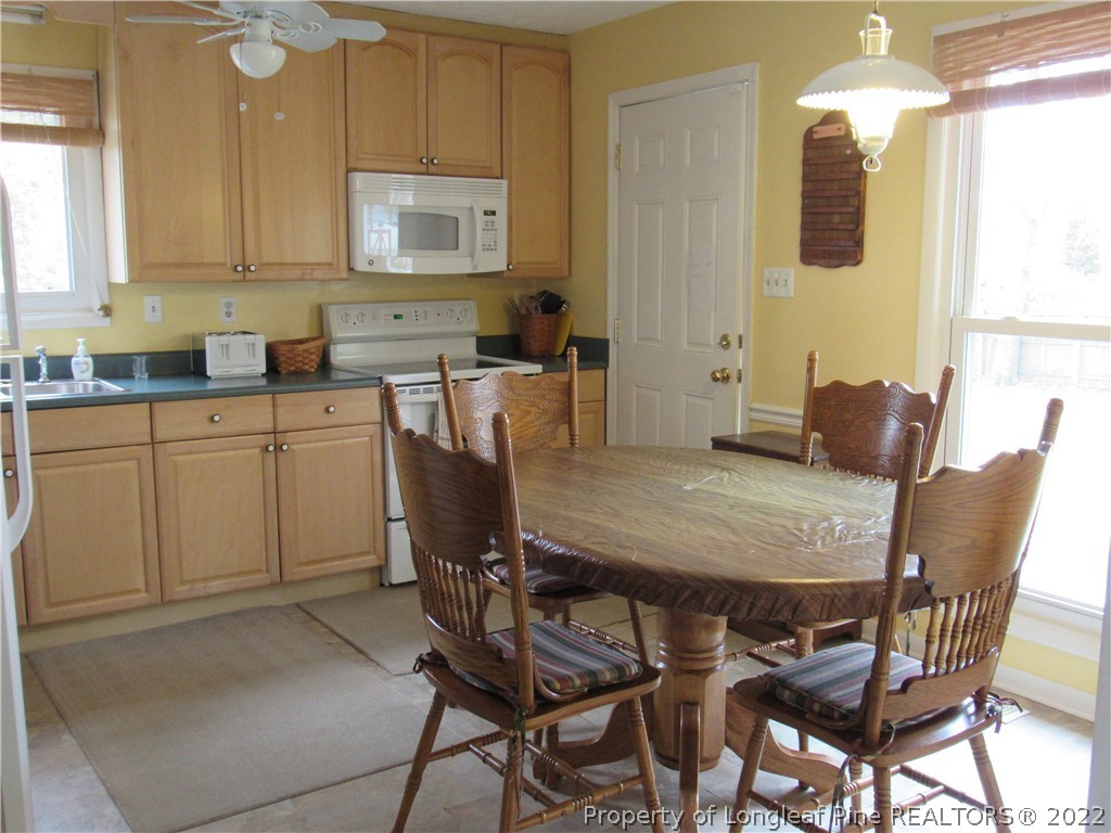 5768 Sagamore Road Hope Mills, NC 28348 - Photo 6 of 25 Gallery Image 6
