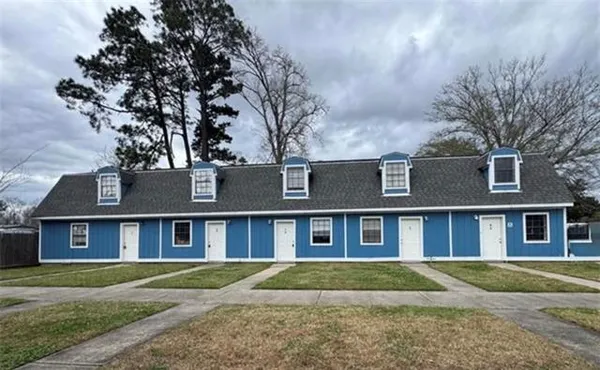 $875 | 451 Central Avenue, Unit A4, Reserve, LA 70084