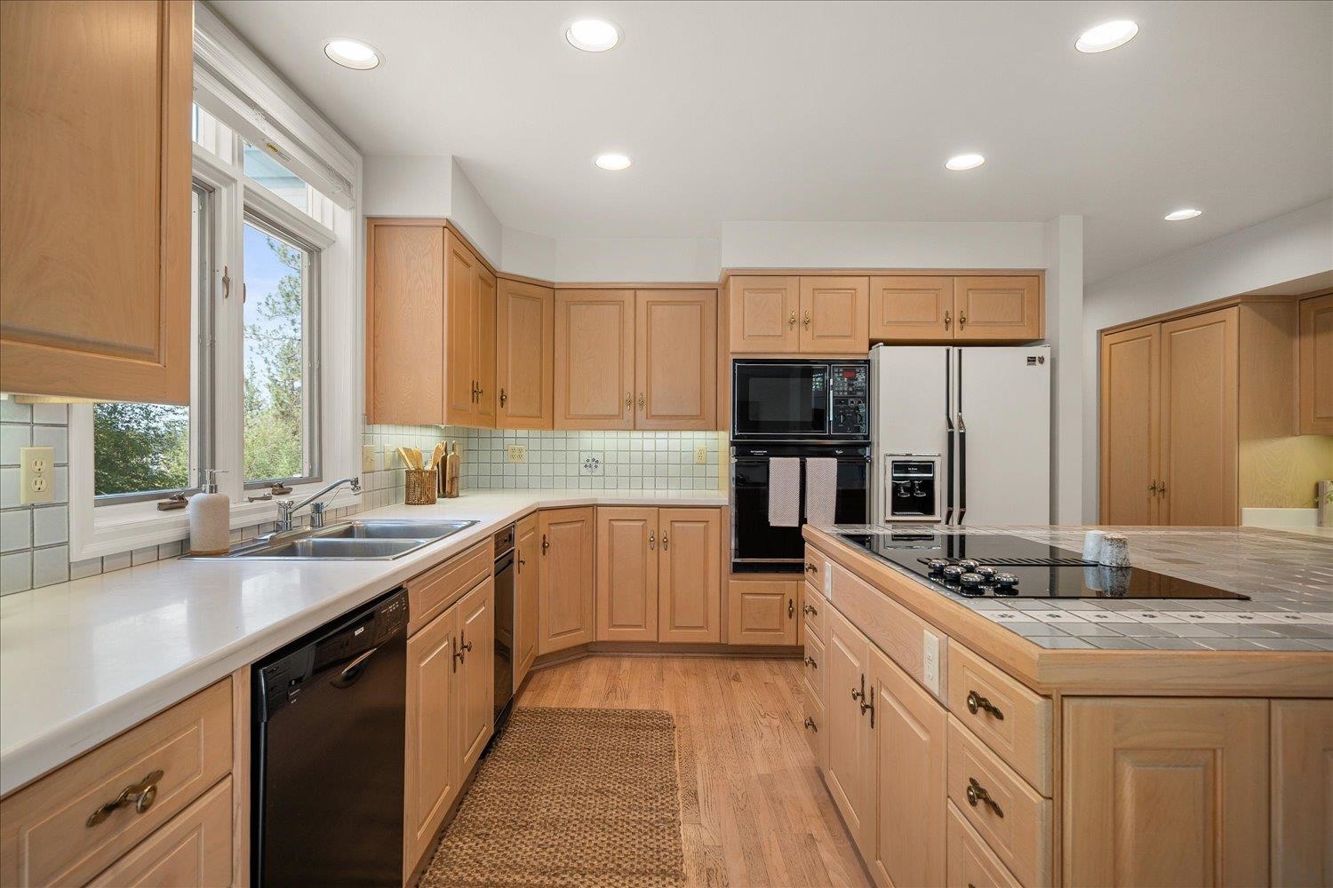 4215 South Madison Road Spokane Valley, WA 99206 - Photo 17 of 49