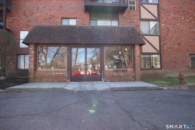 $1,900 | 1274 East Main Street, Unit A1, Meriden, CT 06450