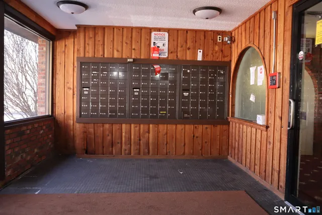 $1,900 | 1274 East Main Street, Unit A1, Meriden, CT 06450