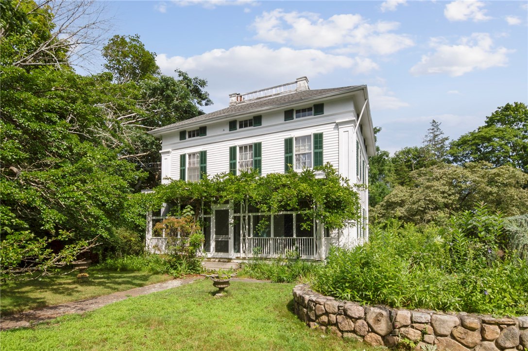 20 Mariner Heights Westerly, RI 02891 - Photo 2 of 21