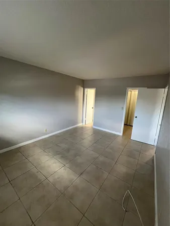 $1,850 | 2020 Northeast 56th Street, Unit 208, Fort Lauderdale, FL 33308