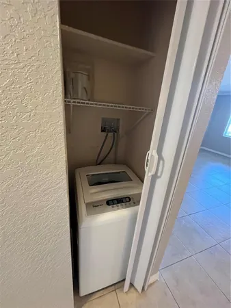 $1,850 | 2020 Northeast 56th Street, Unit 208, Fort Lauderdale, FL 33308